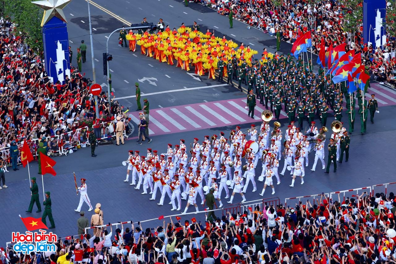 Đừng chỉ lo chọn chỗ đẹp, đây mới là thứ cần chuẩn bị kỹ trước giờ G lễ diễu binh 30/4- Ảnh 1.