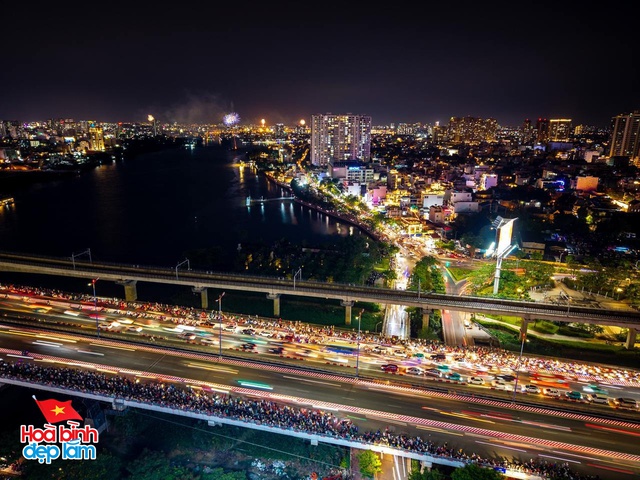 Ngay lúc này: 30 điểm bắn pháo hoa đồng loạt bừng sáng bầu trời TP.HCM đêm 30/4- Ảnh 11.