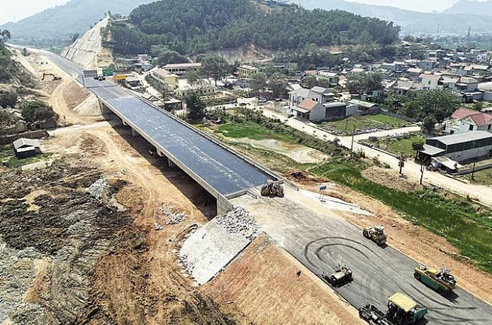 Giải ngân vốn đầu tư công 4 tháng ước đạt gần 130.000 tỷ đồng- Ảnh 1.