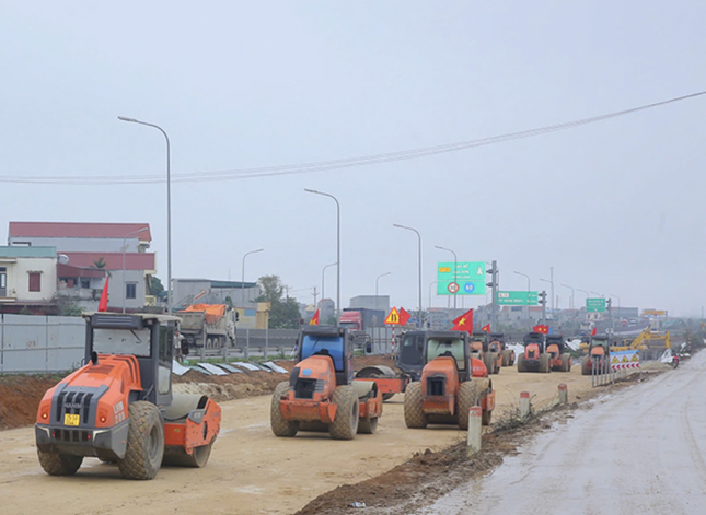 Khởi công cao tốc Ninh Bình - Hải Phòng hơn 6.860 tỷ đồng- Ảnh 2. Khởi công cao tốc Ninh Bình - Hải Phòng hơn 6.860 tỷ đồng- Ảnh 2.