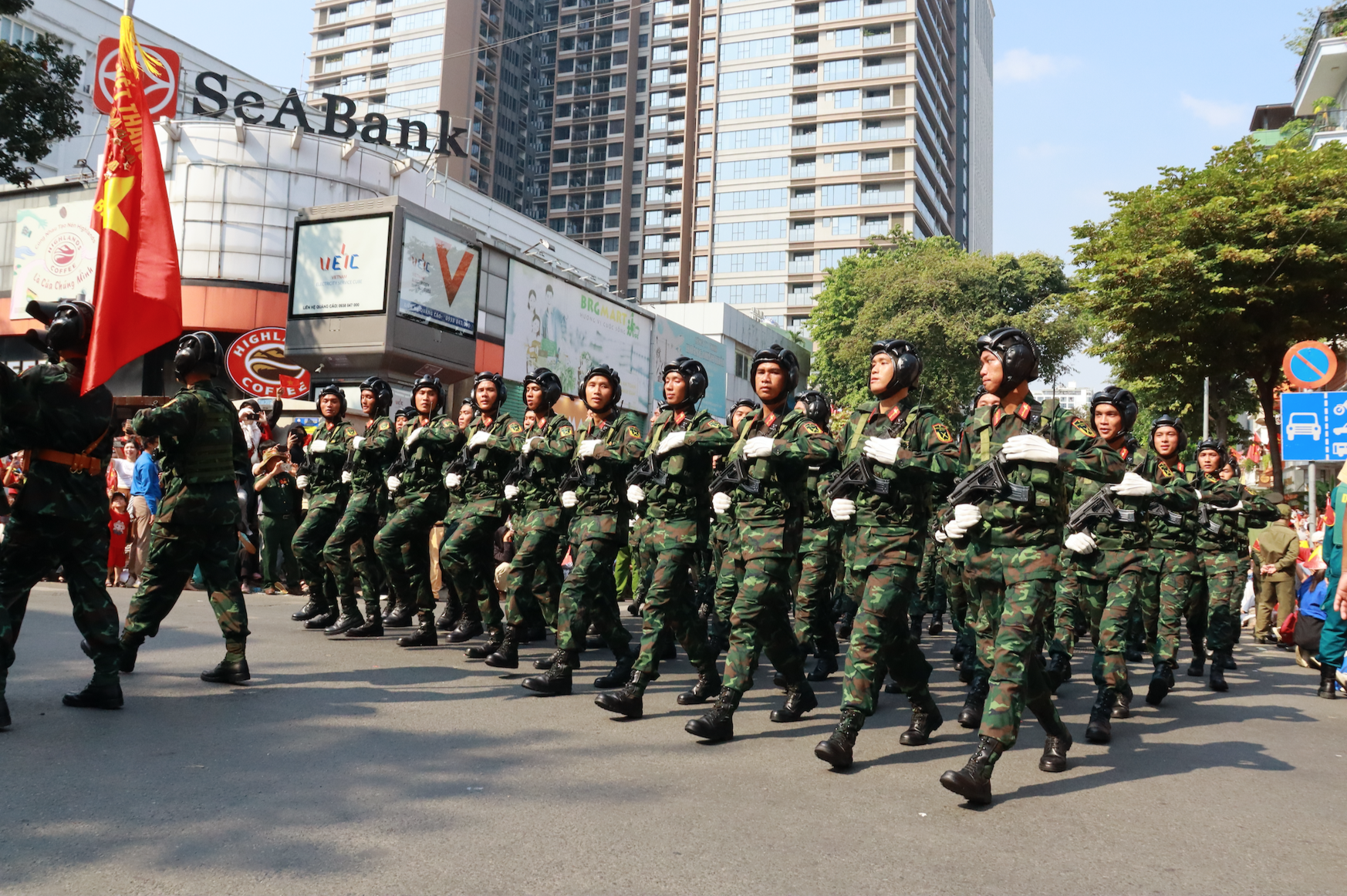 Đại lễ 30-4: Cận cảnh 8 khối hướng 3 đi trong vòng tay nhân dân- Ảnh 5.