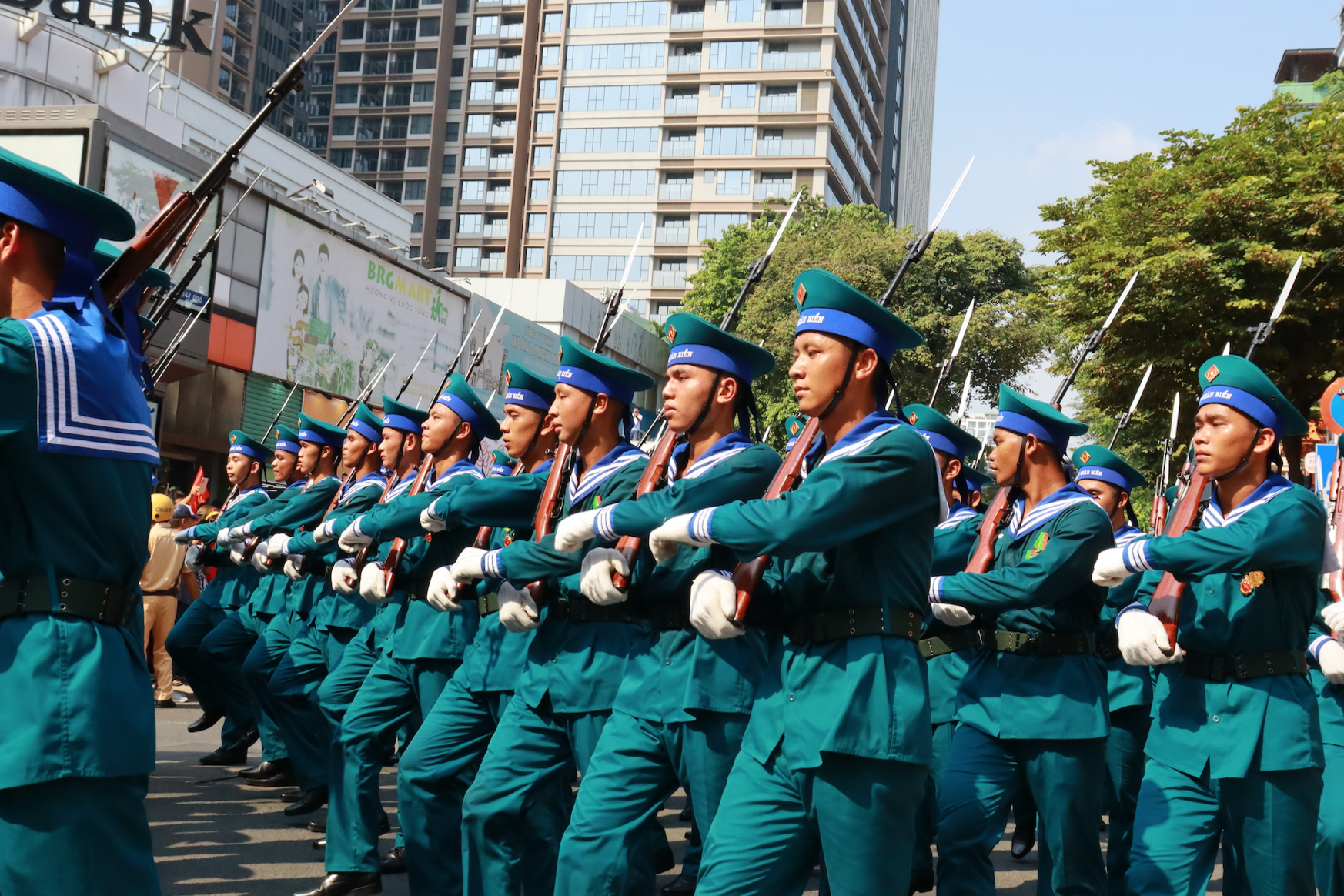 Đại lễ 30-4: Cận cảnh 8 khối hướng 3 đi trong vòng tay nhân dân- Ảnh 19.