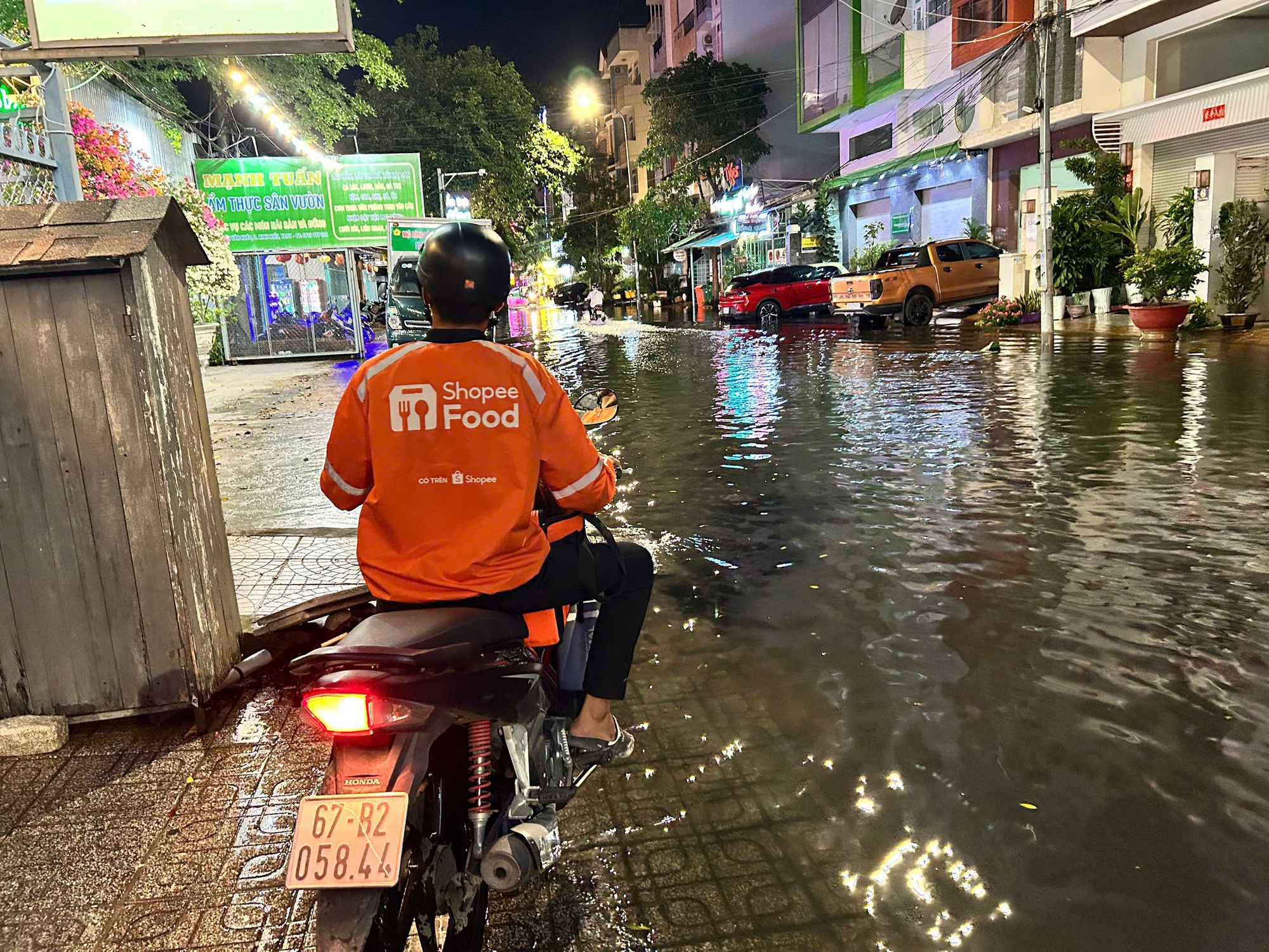 Đô thị miền Tây ngập bất thường trong mùa khô, chuyên gia nói gì?- Ảnh 1.