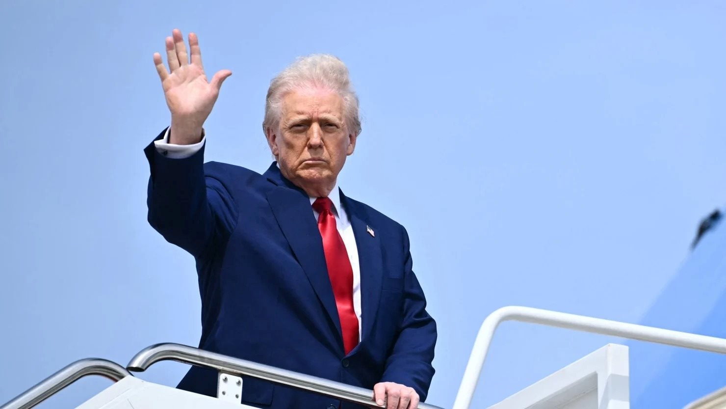 Ông Trump tuyên bố sẵn sàng đàm phán thuế quan- Ảnh 1. Ông Trump tuyên bố sẵn sàng đàm phán thuế quan- Ảnh 1.