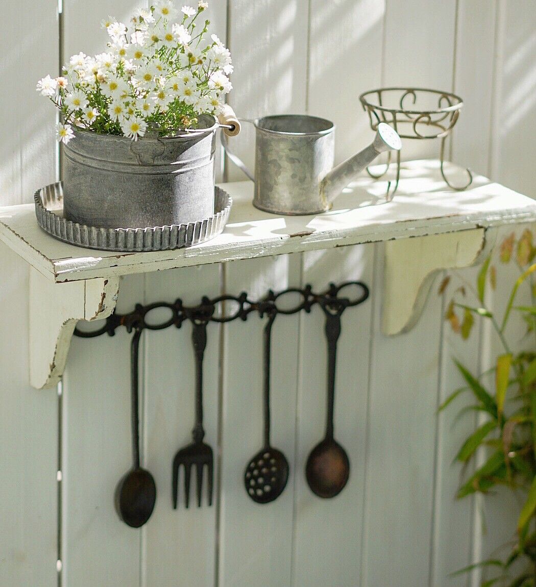 Chỉ vỏn vẹn 20m2 nhưng khu vườn sân thượng của đôi vợ chồng này như 1 