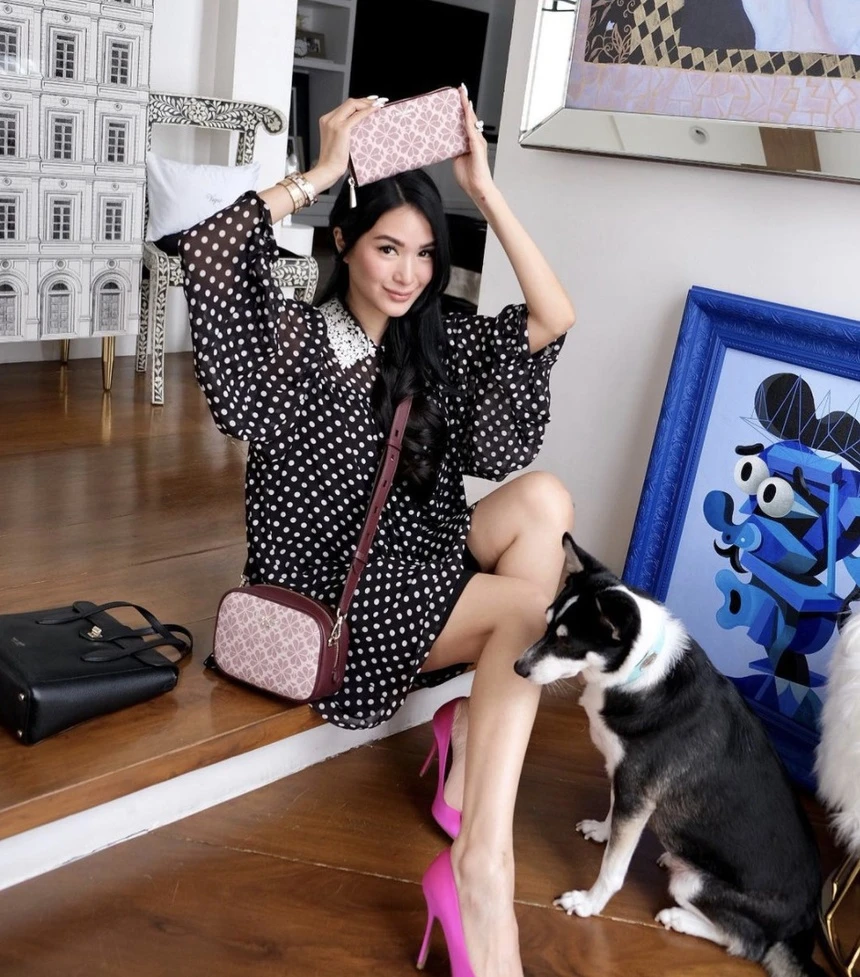 Ái nữ tuy là con út nhưng được thừa kế "đế chế gia đình”: Vừa xinh vừa giỏi, có mối quan hệ bất ngờ với con dâu tỷ phú Johnathan Hạnh Nguyễn- Ảnh 7. Ái nữ tuy là con út nhưng được thừa kế "đế chế gia đình”: Vừa xinh vừa giỏi, có mối quan hệ bất ngờ với con dâu tỷ phú Johnathan Hạnh Nguyễn- Ảnh 7.