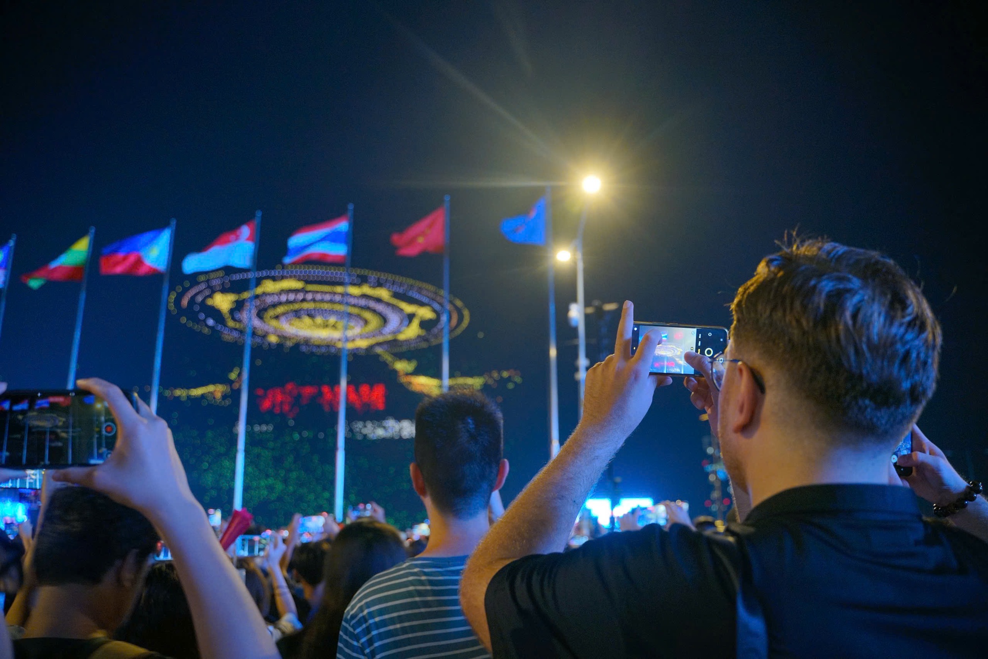 Tối nay (1-5), TP HCM không trình diễn 10.500 drone- Ảnh 3.