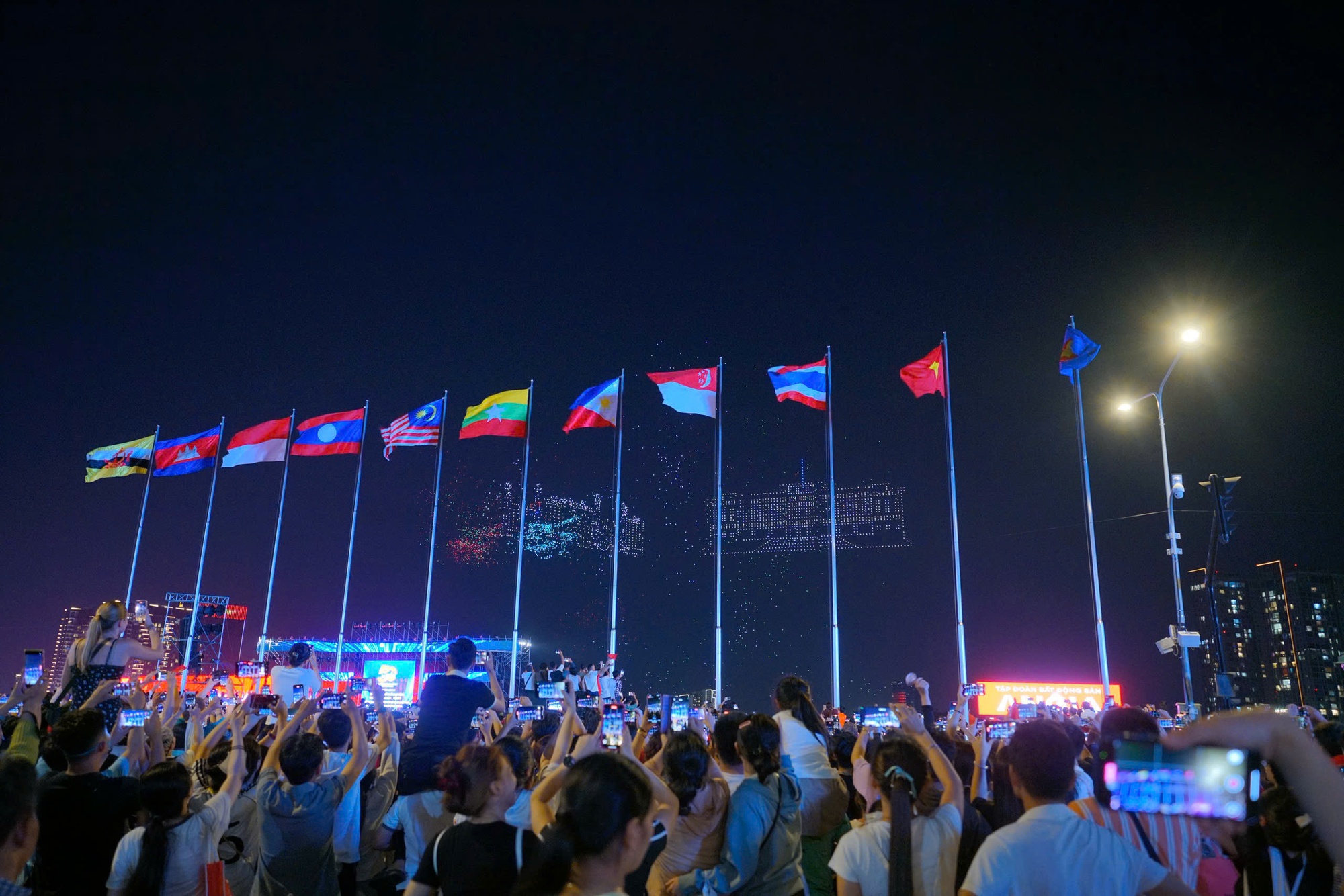 Tối nay (1-5), TP HCM không trình diễn 10.500 drone- Ảnh 4.