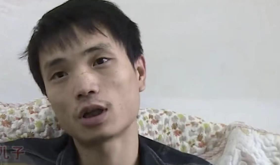 Cưới người đàn ông 35 tuổi vẫn cần mẹ gắp thức ăn, nhắc tắm giặt, người vợ sốc nặng khi đòi ly hôn lại bị... đòi tiền- Ảnh 3.