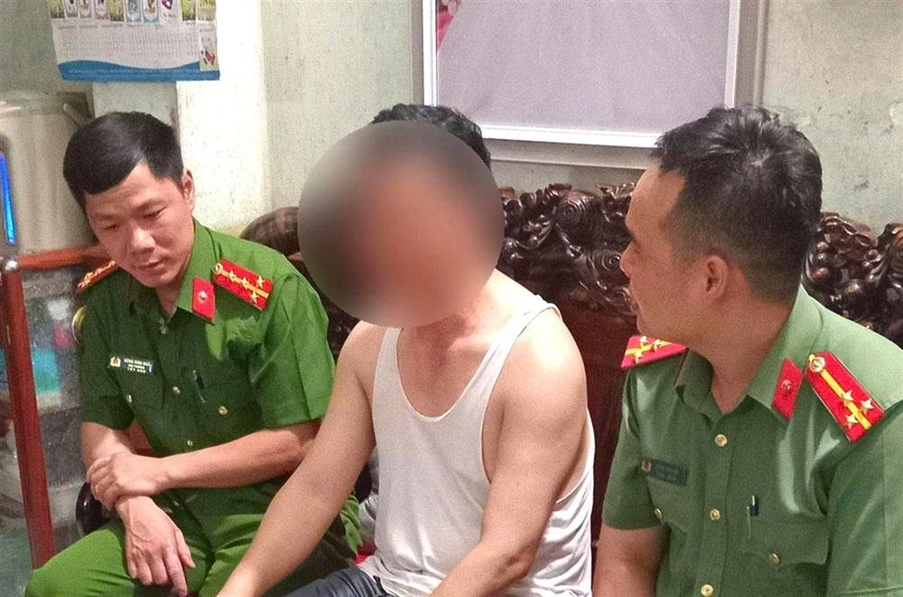 Khách đề nghị chuyển 1,8 tỷ vào STK một công ty, nhân viên ngân hàng thấy dấu hiệu lạ liền báo công an, kiểm tra thấy công ty này mới thành lập được 2 tháng- Ảnh 1.