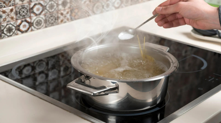 Tôi thay thế 4 món đồ trong bếp ở tuổi 50 – và bất ngờ khi giảm được một nửa công việc nhà- Ảnh 2. Tôi thay thế 4 món đồ trong bếp ở tuổi 50 – và bất ngờ khi giảm được một nửa công việc nhà- Ảnh 2.