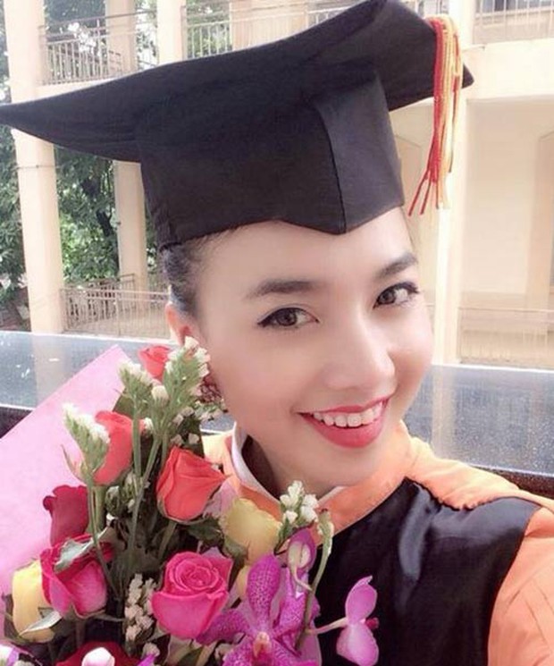 Hoa khôi ĐHQG bất ngờ nổi lên với danh xưng "người làm truyền thông đỉnh nhất hiện tại": Nhìn đến profile học vấn cùng danh tính bố ruột mới hiểu!- Ảnh 4. Hoa khôi ĐHQG bất ngờ nổi lên với danh xưng "người làm truyền thông đỉnh nhất hiện tại": Nhìn đến profile học vấn cùng danh tính bố ruột mới hiểu!- Ảnh 4.