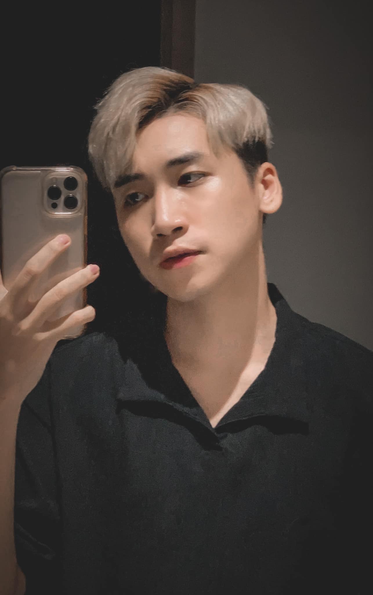 Vợ cũ sao nam Vbiz đi tu bất ngờ lên mạng đính chính- Ảnh 1. Vợ cũ sao nam Vbiz đi tu bất ngờ lên mạng đính chính- Ảnh 1.