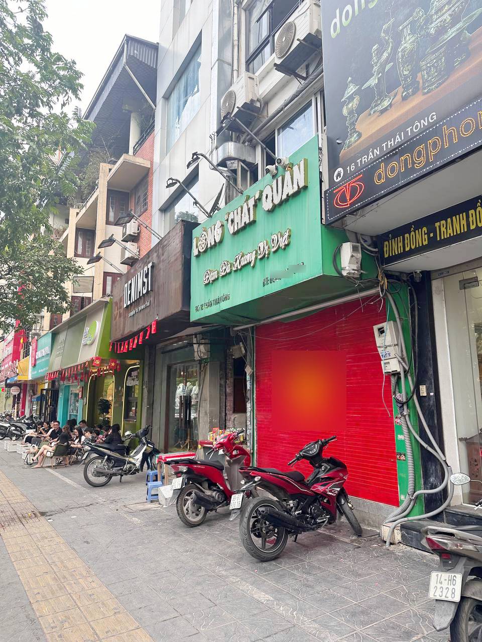 Lòng Chát Quán tại Hà Nội bất ngờ đóng cửa, nhiều người thắc mắc lý do liệu có liên quan tới lòng se điếu?- Ảnh 2.