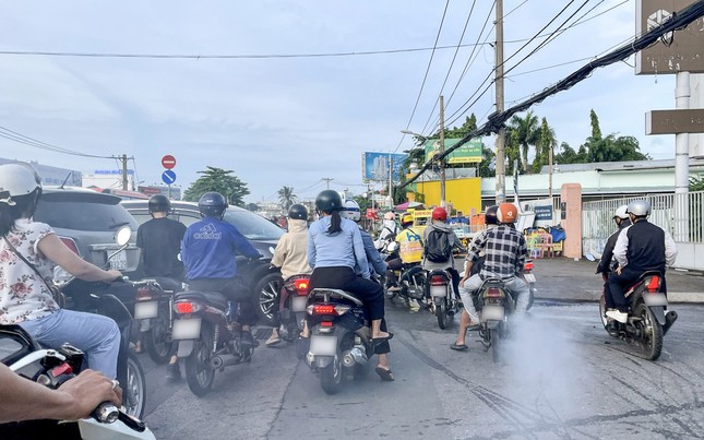 Bắt đầu kiểm định khí thải xe máy khi nào?- Ảnh 1.