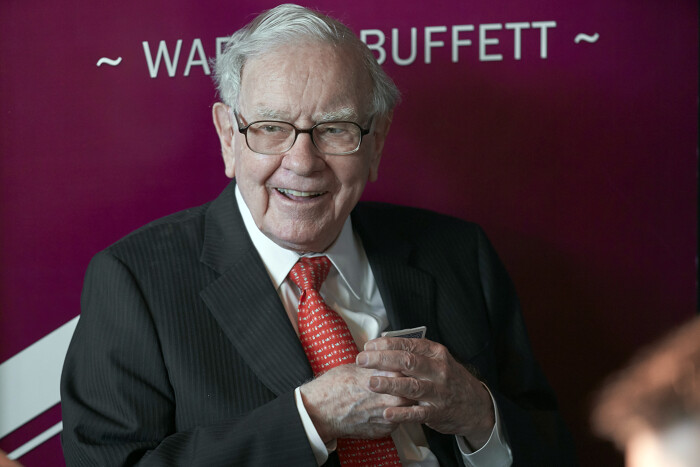 Chuyên gia tài chính: Người trẻ cứ muốn nghỉ hưu sớm nhưng hãy nhìn Warren Buffett mà xem, ông ấy chỉ thực sự giàu khi đến tuổi trung niên- Ảnh 1.