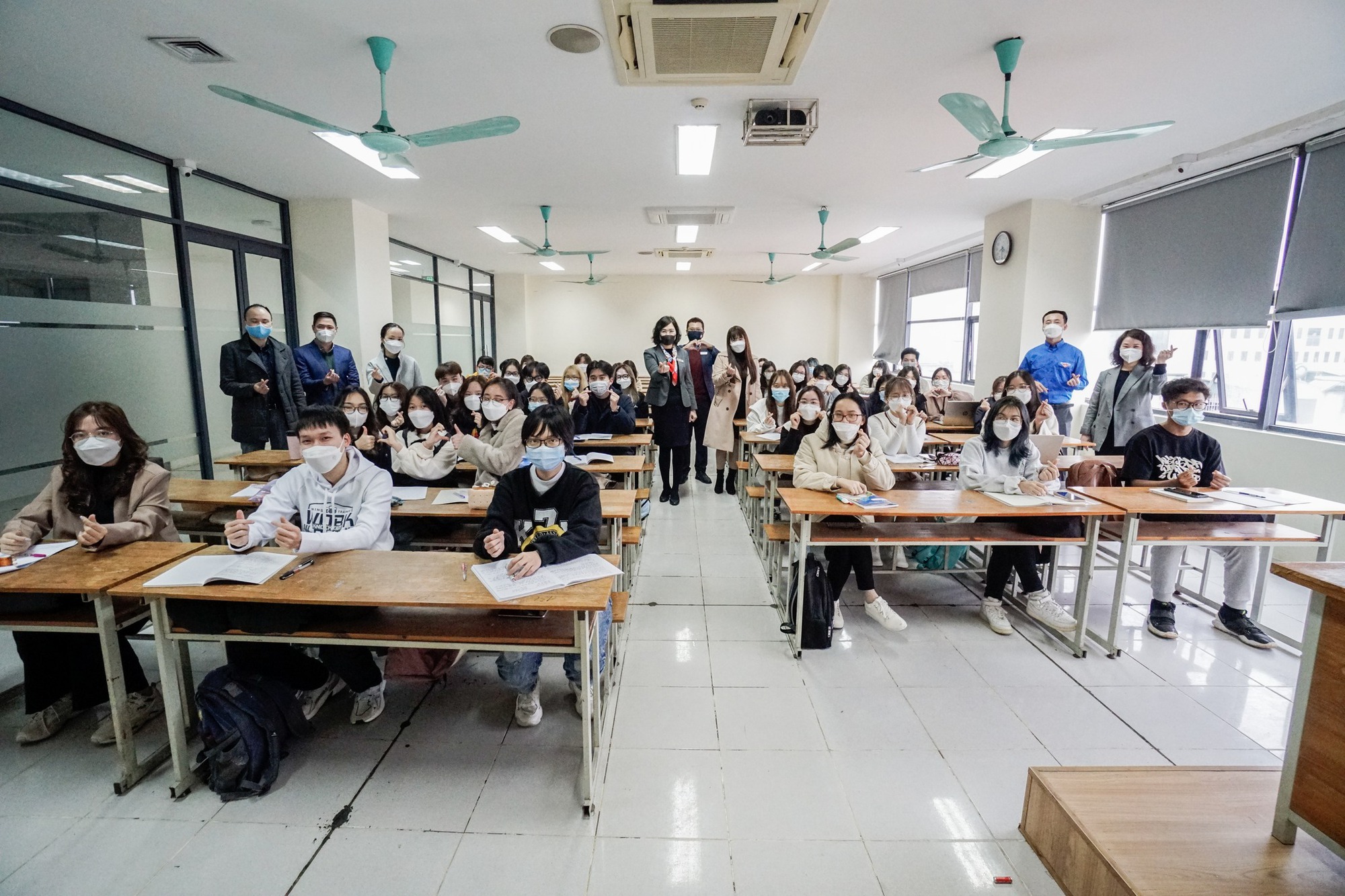 Trong một vũ trụ khác: Nếu Ngoại thương thực sự "biến" thành "Harvard Chùa Láng"?- Ảnh 13. Trong một vũ trụ khác: Nếu Ngoại thương thực sự "biến" thành "Harvard Chùa Láng"?- Ảnh 13.