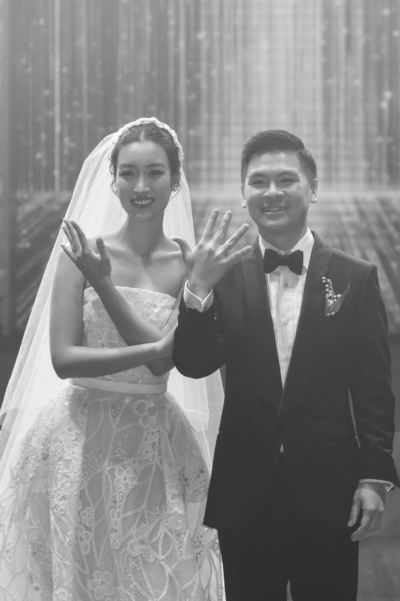 "Dâu hào môn không chỉ đi làm cho vui", Phó Chủ tịch Đỗ Mỹ Linh thức tới 3h sáng hỗ trợ bầu Hiển gây sốt- Ảnh 7. "Dâu hào môn không chỉ đi làm cho vui", Phó Chủ tịch Đỗ Mỹ Linh thức tới 3h sáng hỗ trợ bầu Hiển gây sốt- Ảnh 7.