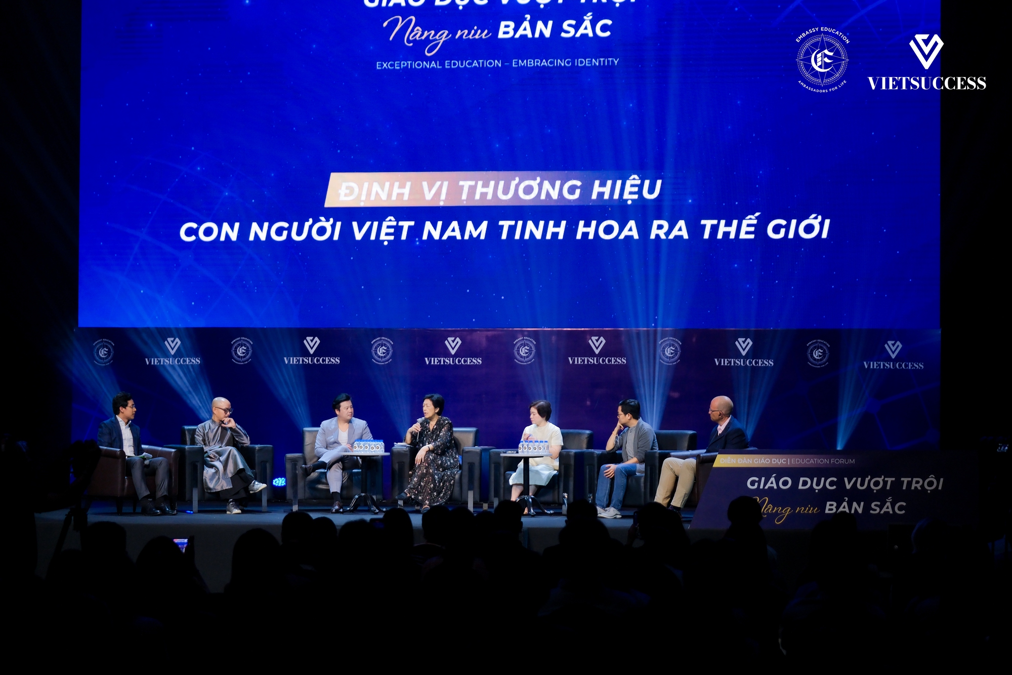 Nguyên Đại sứ Việt Nam tại Bỉ và Luxembourg: Để giữ bản sắc, trường quốc tế không được 