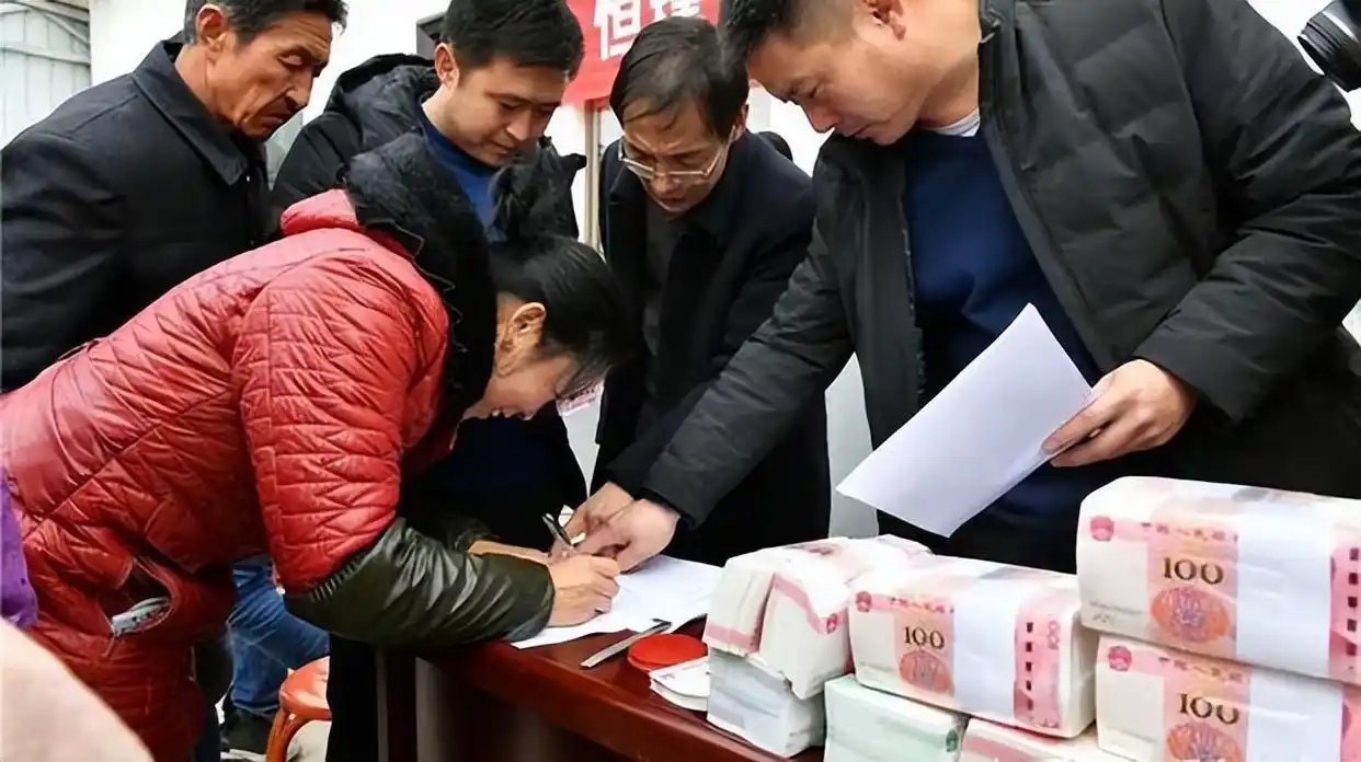 Cụ ông quyết không di dời nhà dù được đền bù 5,7 tỷ đồng và 3 căn nhà để giữ đất cho 2 con trai, 12 năm sau tiếc nuối: "Tôi rất hối hận..."- Ảnh 1.