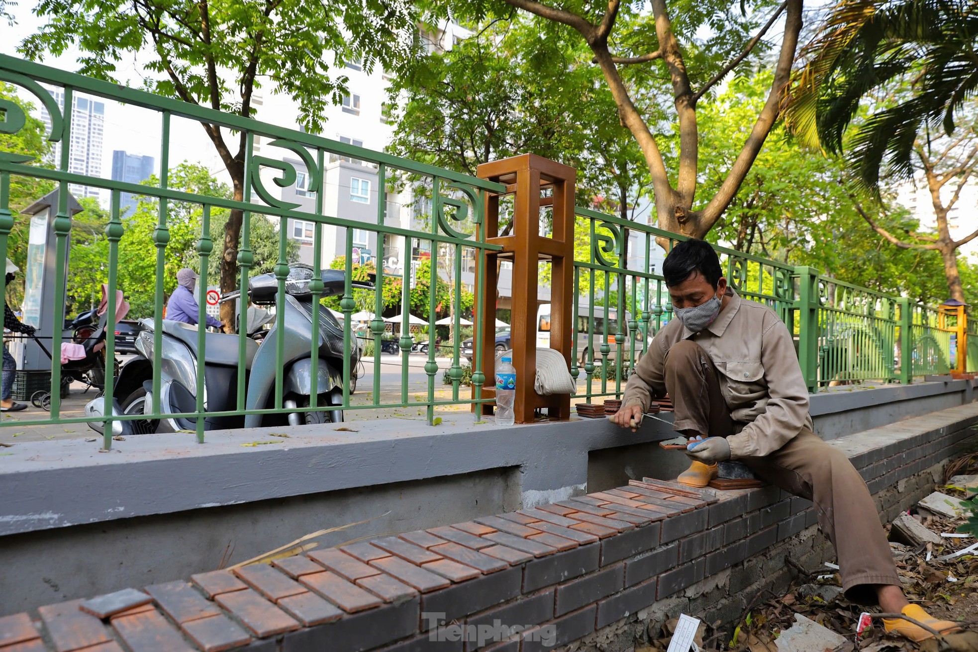 Cận cảnh 'lá phổi xanh' ở trung tâm Hà Nội đang được cải tạo- Ảnh 11.