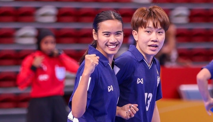 Thái Lan ở gần vé dự World Cup, Indonesia thua tan nát Trung Quốc- Ảnh 1. Thái Lan ở gần vé dự World Cup, Indonesia thua tan nát Trung Quốc- Ảnh 1.