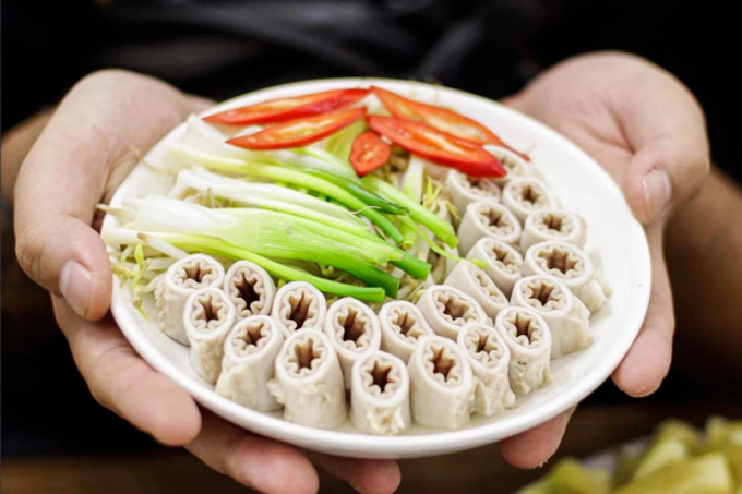 Nở rộ loạt clip cầm tiền sang nước ngoài mua lòng se điếu để ăn thử và review: Sự thật thế nào?- Ảnh 6.