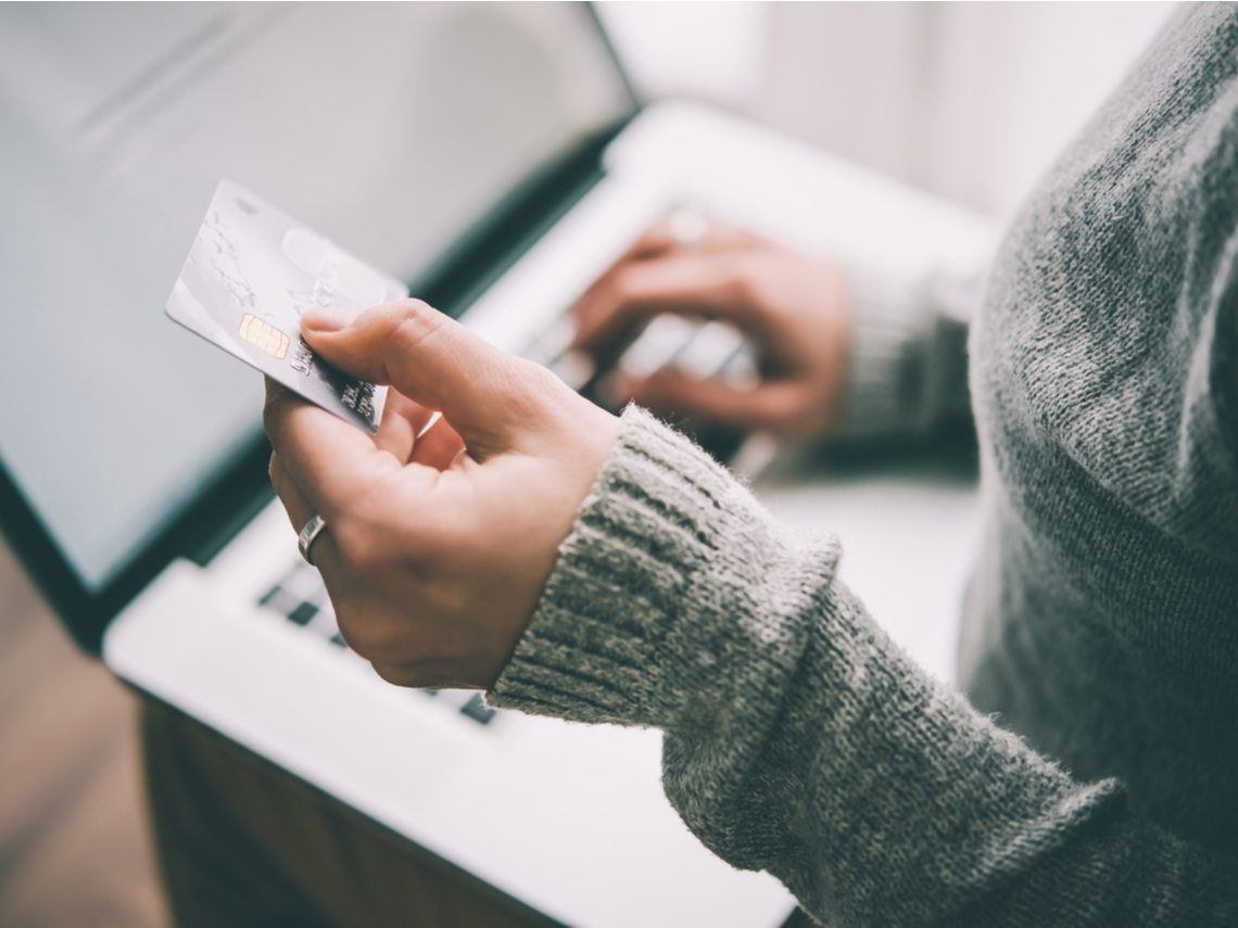 Tôi từng tiêu tiền để khỏa lấp cảm giác trống rỗng – nhưng khi thay đổi tư duy chi tiêu, tôi kiểm soát được tài chính, tiết kiệm đều mỗi tháng và sống có kế hoạch hơn hẳn- Ảnh 1.