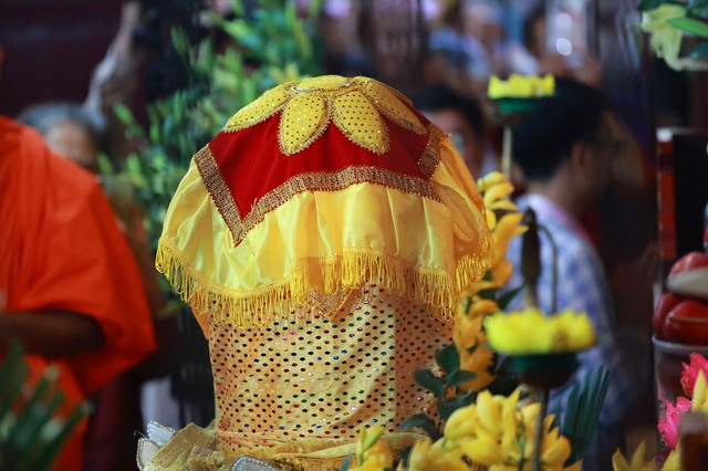 Toàn cảnh ngày rước xá lợi Phật về Chùa Quán Sứ ở Hà Nội- Ảnh 49.