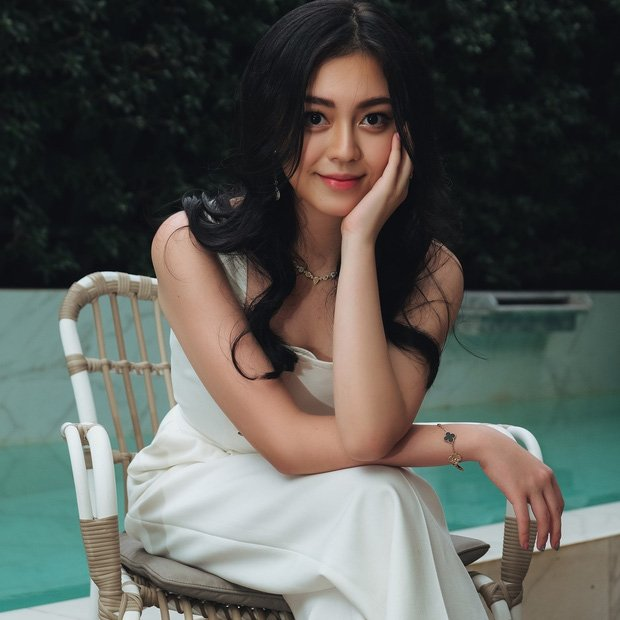 Chân dung thiếu gia và thiên kim tiểu thư đời thứ 4 của gia tộc Sơn Kim nổi tiếng- Ảnh 6.