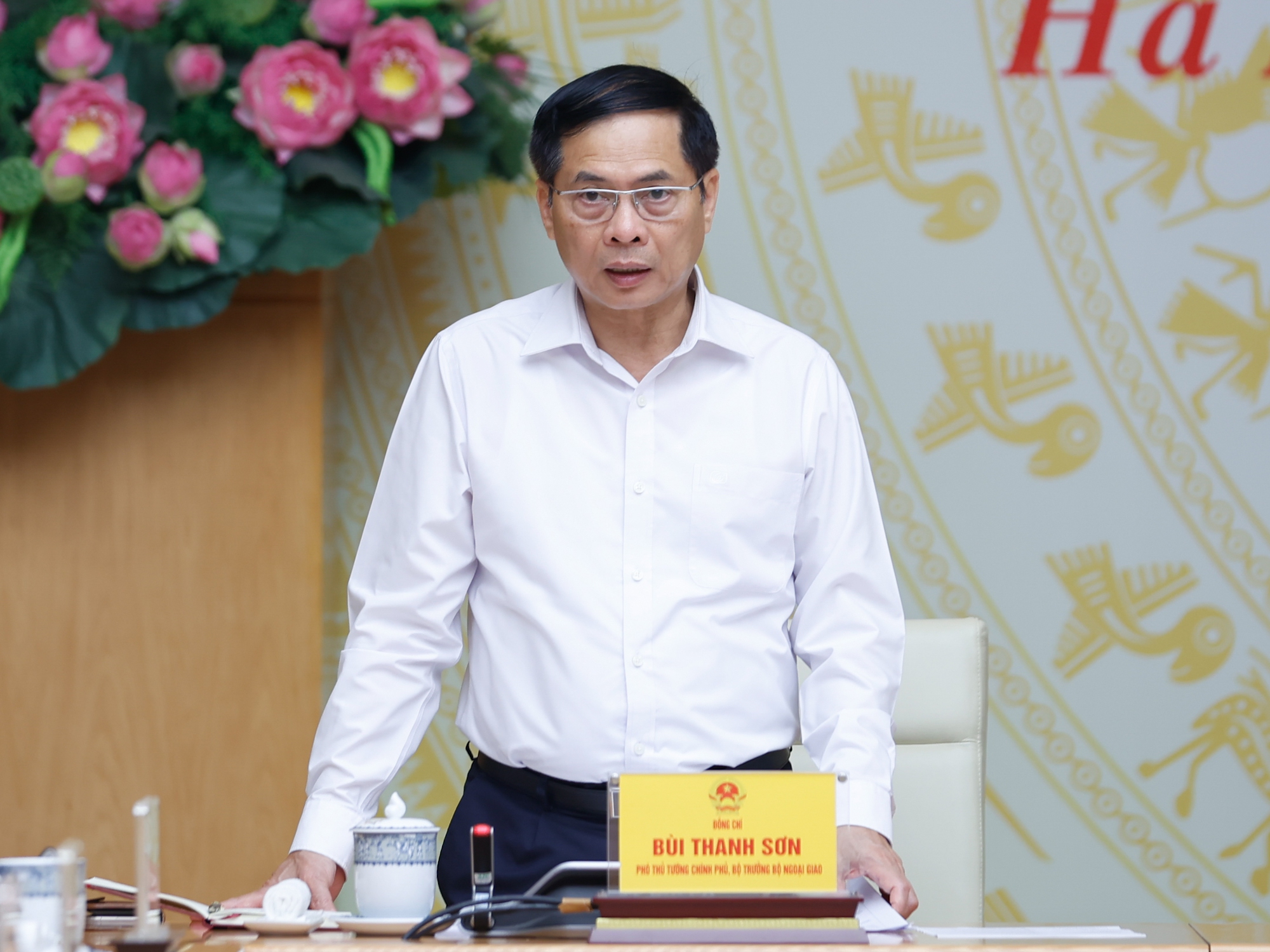 Thành lập Tổ công tác đặc biệt, mở cao điểm truy quét buôn lậu, hàng giả; kiện toàn lực lượng quản lý thị trường ở địa phương- Ảnh 3.