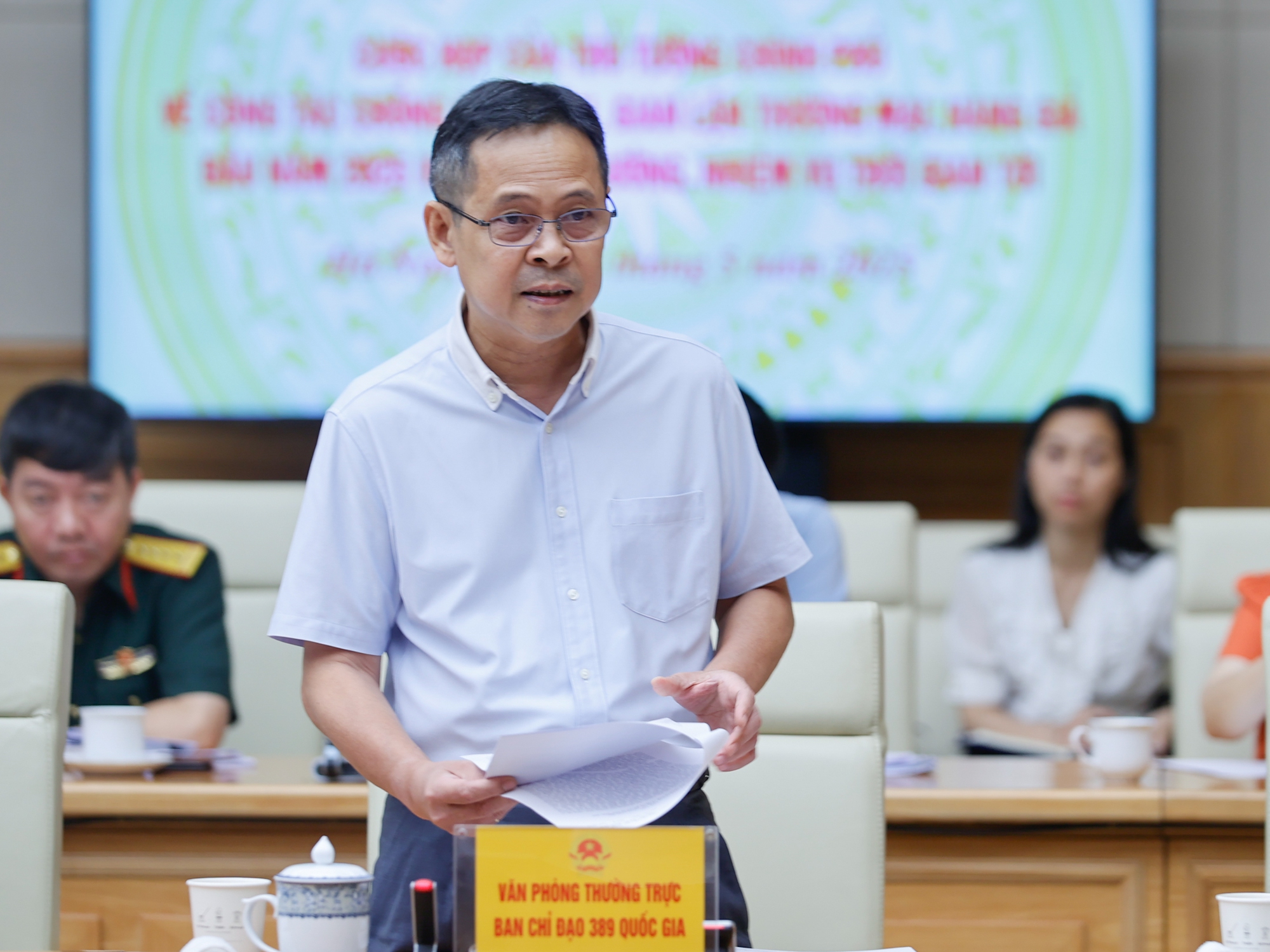 Thành lập Tổ công tác đặc biệt, mở cao điểm truy quét buôn lậu, hàng giả; kiện toàn lực lượng quản lý thị trường ở địa phương- Ảnh 4.