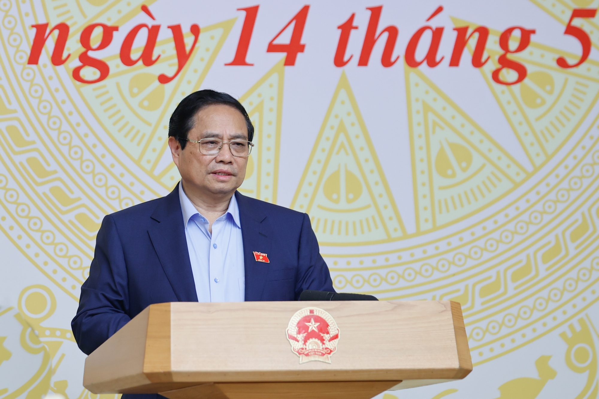 Thành lập Tổ công tác đặc biệt, mở cao điểm truy quét buôn lậu, hàng giả; kiện toàn lực lượng quản lý thị trường ở địa phương- Ảnh 1.