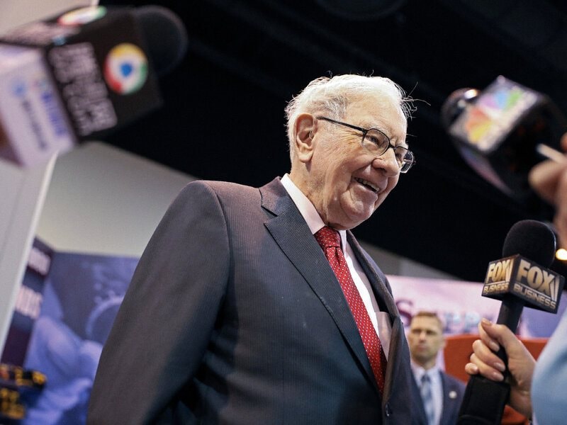 Warren Buffett tiết lộ lý do từ chức ở tuổi 94, khẳng định người kế nhiệm sẽ biết làm gì với 347 tỷ USD tiền mặt- Ảnh 4.