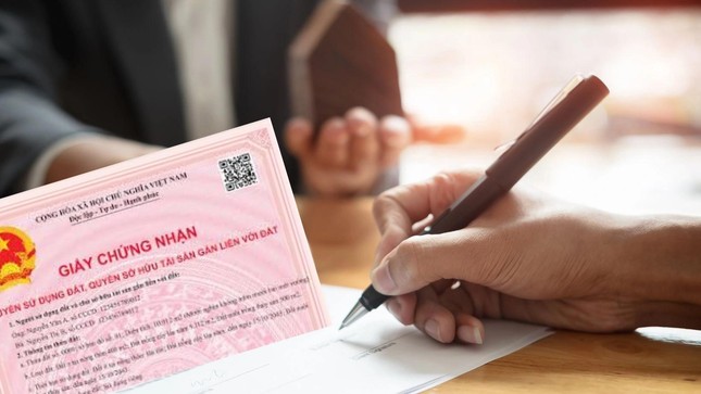 Đề xuất xã cấp sổ đỏ sau khi bỏ cấp huyện- Ảnh 1. Đề xuất xã cấp sổ đỏ sau khi bỏ cấp huyện- Ảnh 1.