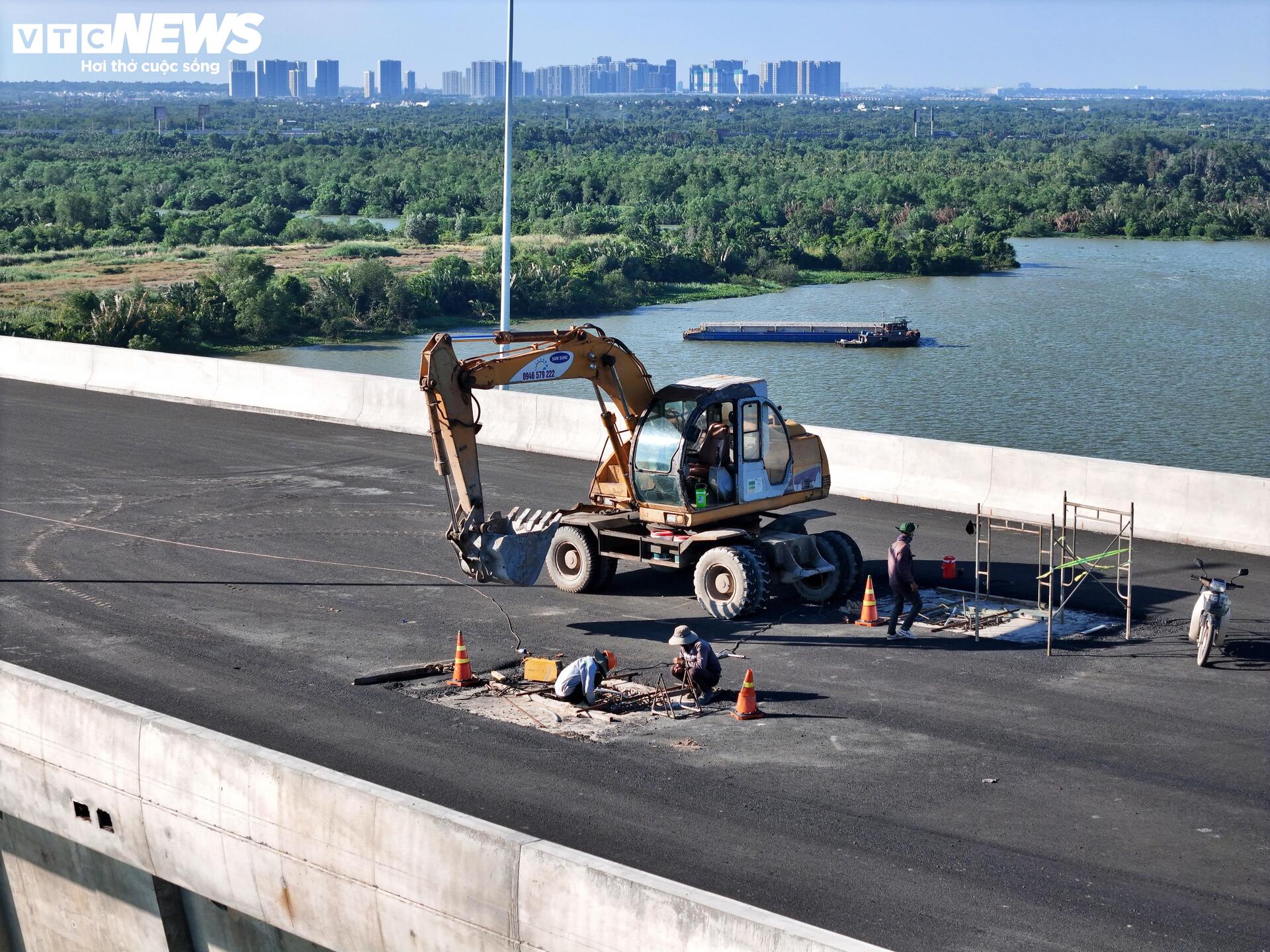 Diện mạo mới cầu lớn nhất Vành đai 3 sau hơn 2 năm thi công- Ảnh 5.