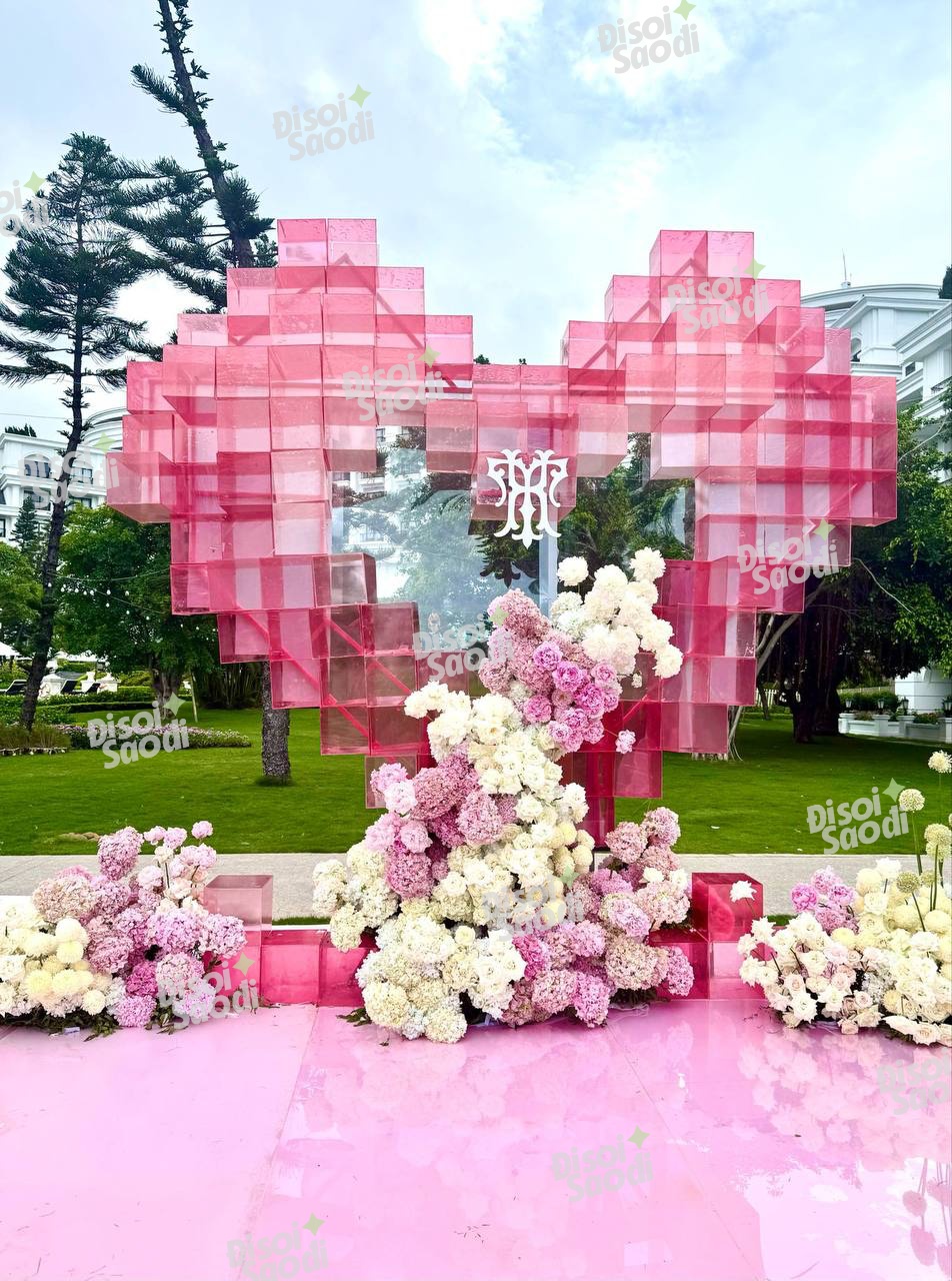 Đám cưới Hồ Quỳnh Hương: Cặp đôi hôn nhau say đắm, thông báo đã có con trai 2 tuổi- Ảnh 13.