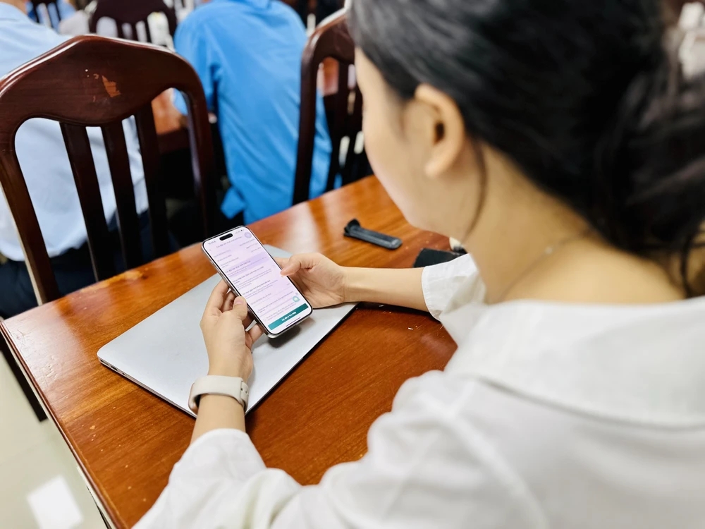 Nữ sinh viên ở Hà Nội vừa bị lừa gần 3 tỷ đồng chỉ sau 1 cuộc điện thoại- Ảnh 1.