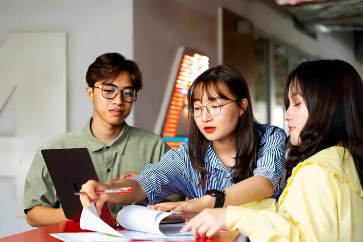 Học phí các trường kinh tế, cao nhất 230 triệu đồng/năm- Ảnh 1.