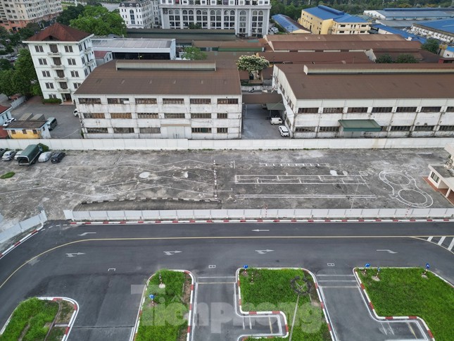 Sốt ruột cảnh ‘bất động’ tại trung tâm sát hạch lái xe- Ảnh 9.