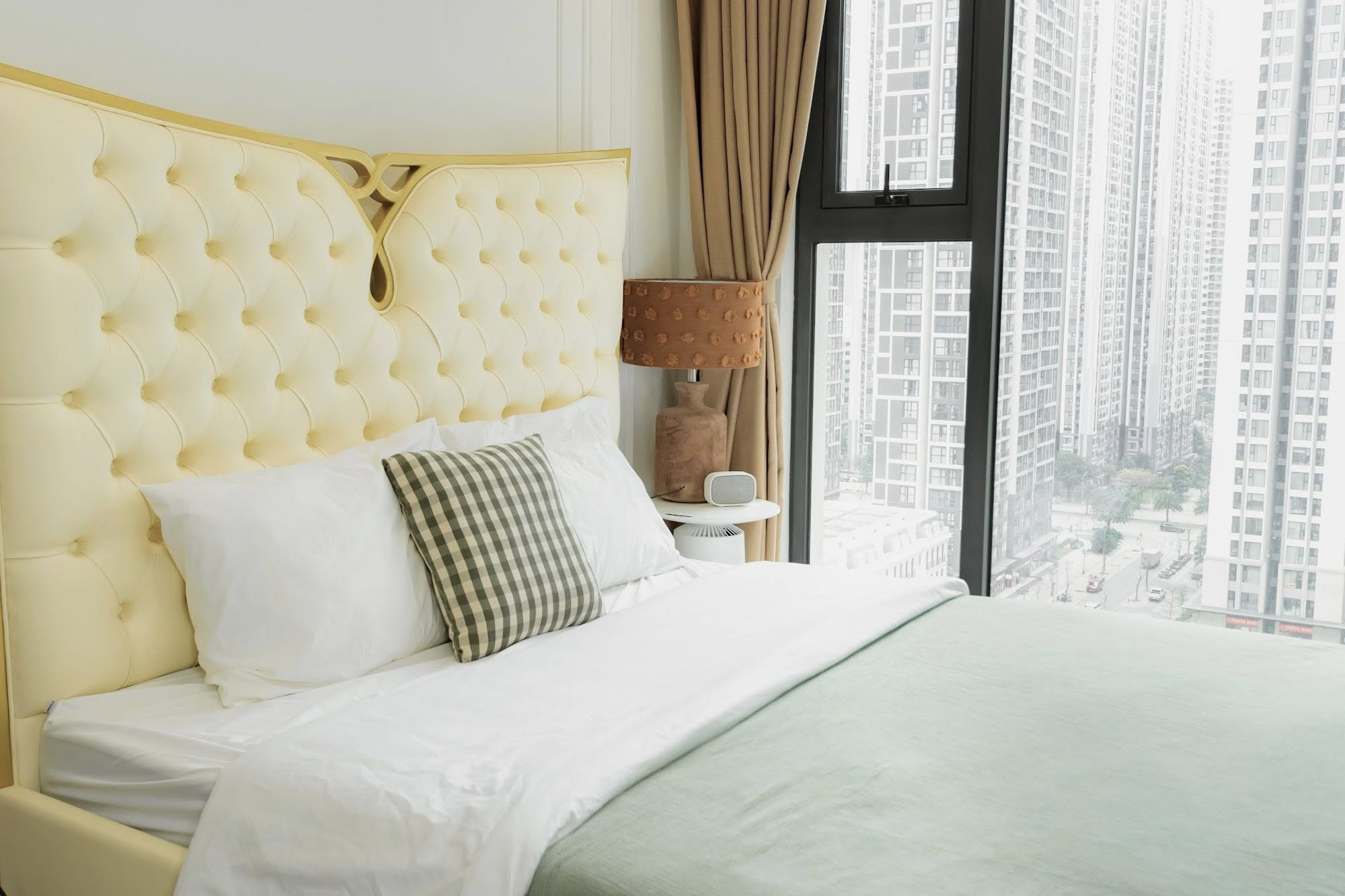 Ngắm căn hộ tối giản của vợ chồng trẻ Hà Nội: Gọn gàng, tinh tế và đậm chất nghệ thuật trong từng góc nhỏ- Ảnh 11. Ngắm căn hộ tối giản của vợ chồng trẻ Hà Nội: Gọn gàng, tinh tế và đậm chất nghệ thuật trong từng góc nhỏ- Ảnh 11.