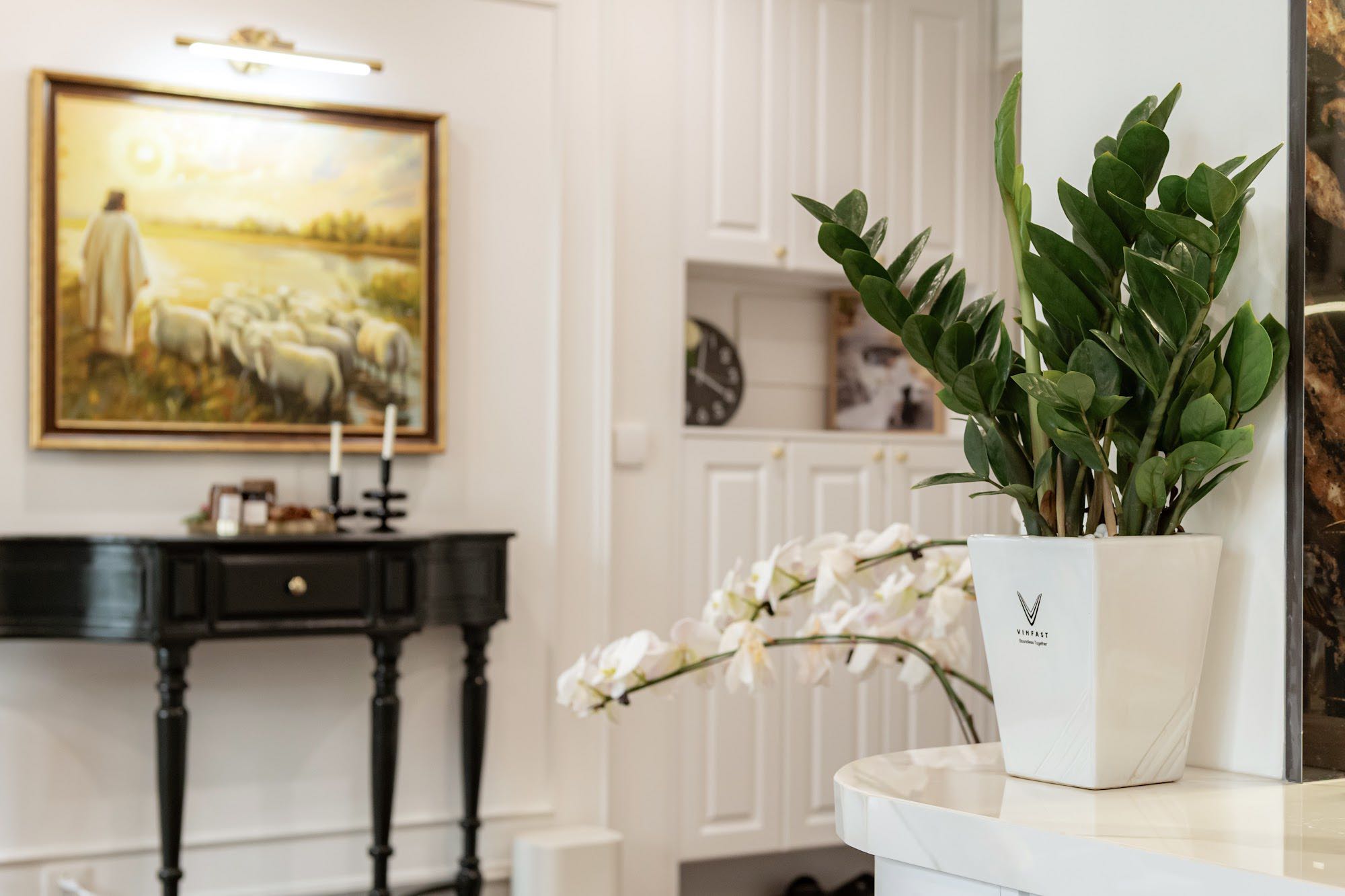 Ngắm căn hộ tối giản của vợ chồng trẻ Hà Nội: Gọn gàng, tinh tế và đậm chất nghệ thuật trong từng góc nhỏ- Ảnh 7. Ngắm căn hộ tối giản của vợ chồng trẻ Hà Nội: Gọn gàng, tinh tế và đậm chất nghệ thuật trong từng góc nhỏ- Ảnh 7.