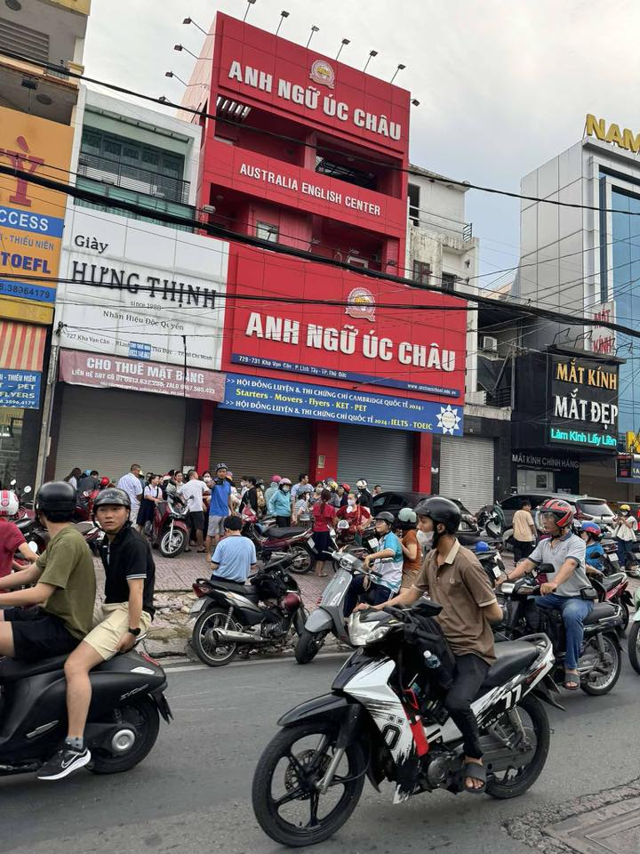 NÓNG: Một trung tâm Anh ngữ tại TP HCM thu tiền tỉ rồi đột ngột đóng cửa- Ảnh 1.