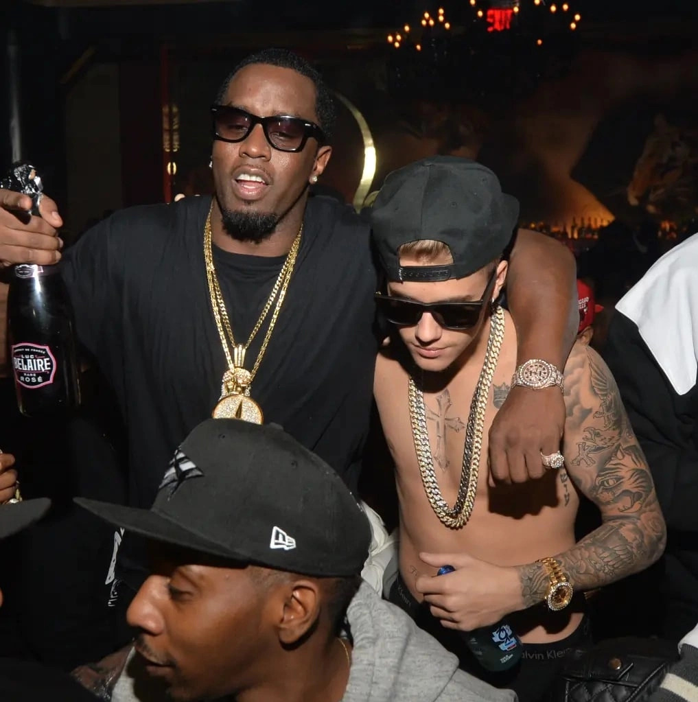 Justin Bieber phủ nhận là nạn nhân lạm dụng tình dục của Diddy- Ảnh 2. Justin Bieber phủ nhận là nạn nhân lạm dụng tình dục của Diddy- Ảnh 2.