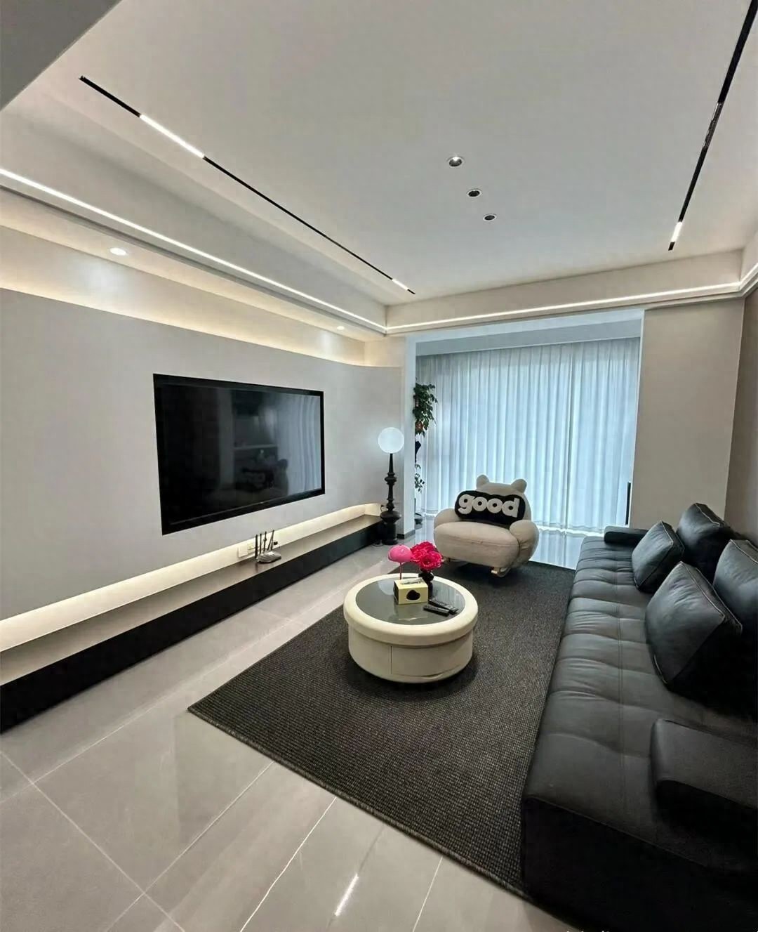 Nhà của người phụ nữ 51 tuổi khiến tôi “ghen tị không chịu nổi”: Không rộng, không sang nhưng sống quá đỉnh!- Ảnh 1.