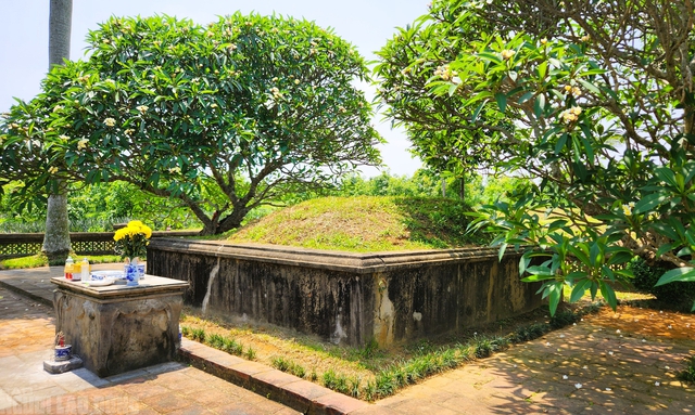 Chuyện ít ai biết về vua Lê Túc Tông: Vị vua tài đức nhưng đoản mệnh và vụ trộm lăng mộ gây rúng động- Ảnh 2.