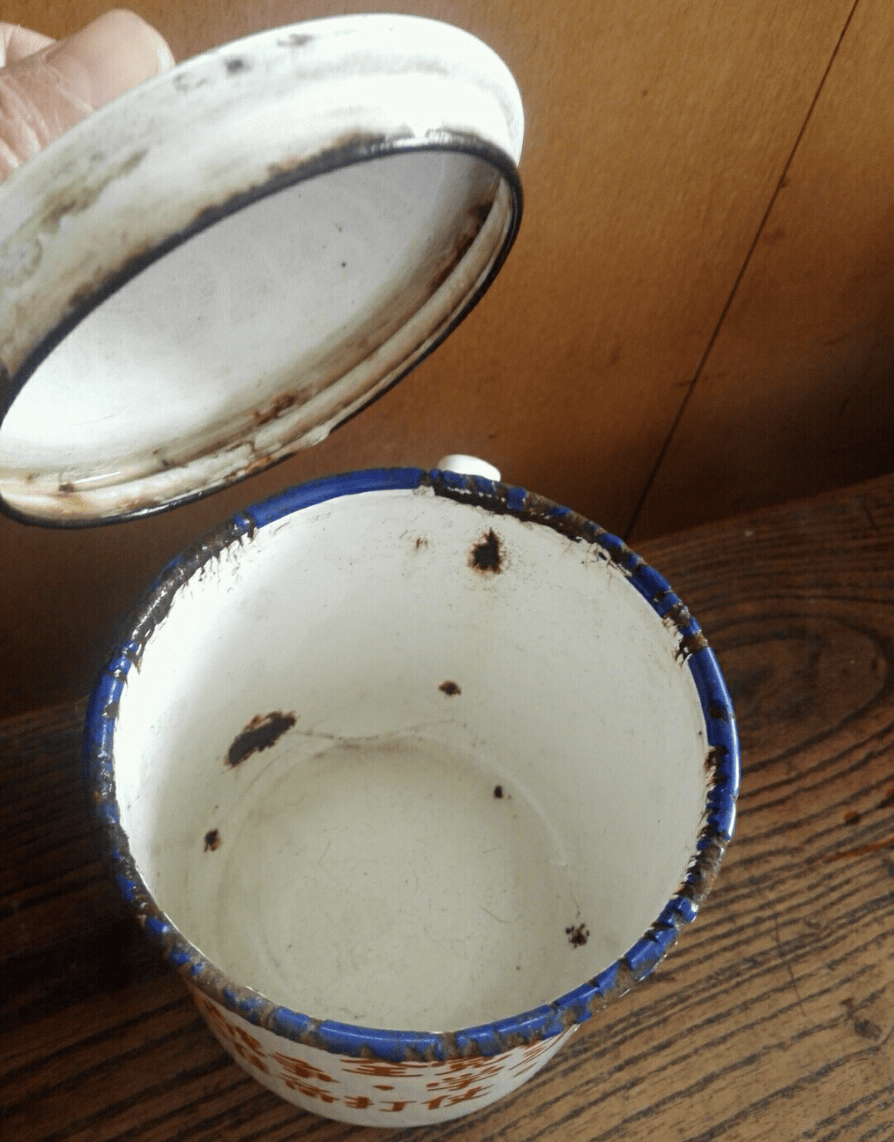 Khuyên chân thành: 6 loại cốc này biến nước nóng thành "thuốc độc" cần bỏ ngay nhưng nhà nào cũng có- Ảnh 2.