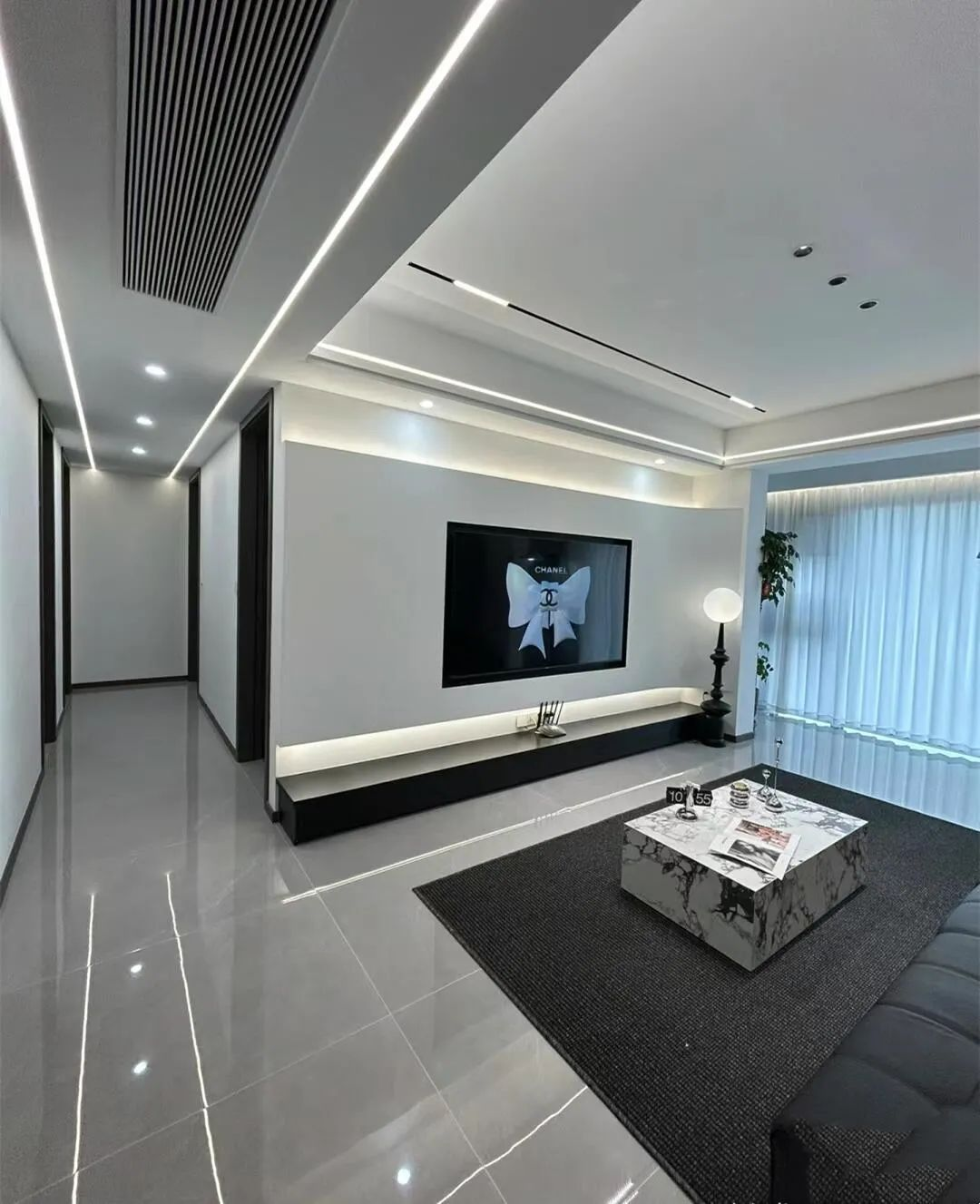 Nhà của người phụ nữ 51 tuổi khiến tôi “ghen tị không chịu nổi”: Không rộng, không sang nhưng sống quá đỉnh!- Ảnh 2.