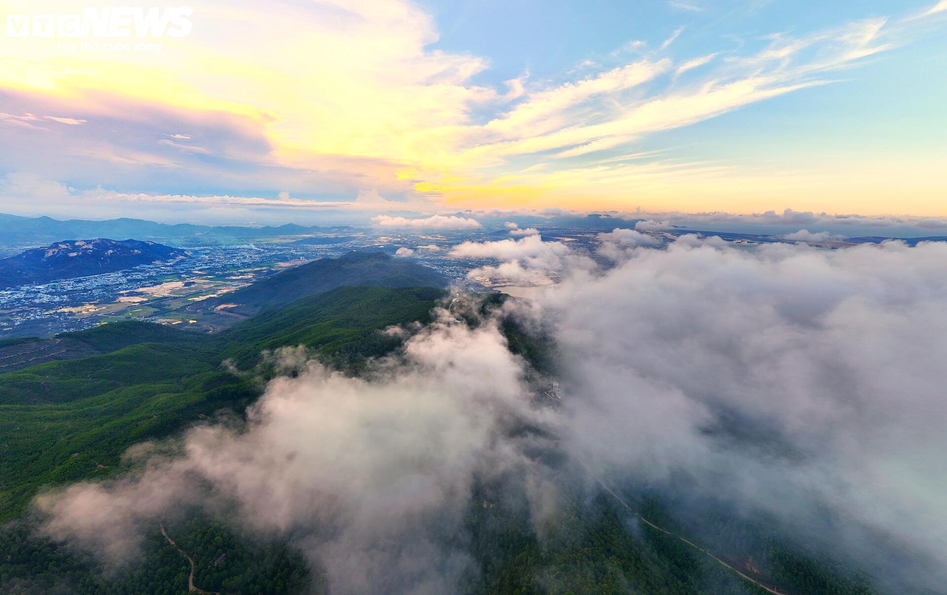Khám phá Vũng Chua- ‘nóc nhà’ mây phủ của phố biển Quy Nhơn- Ảnh 4.