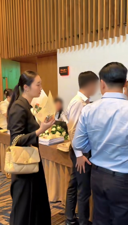 Ngoại hình của em gái Cường Đô La ở hiện tại gây chú ý- Ảnh 2.